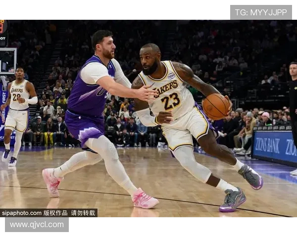 原创詹姆斯你还是老了,17投4中拿8分,连续1297场的纪录就此中断 原创詹姆斯你还是老了,17投4中拿8分,连续1297场的纪录就此中断